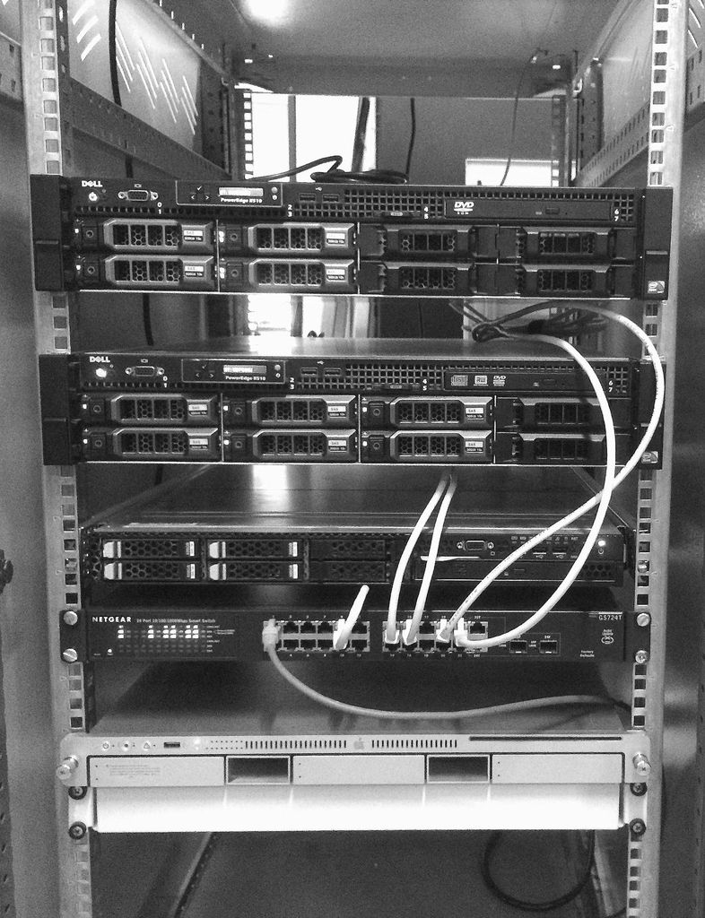 Server Hosting und Rack-Lösungen